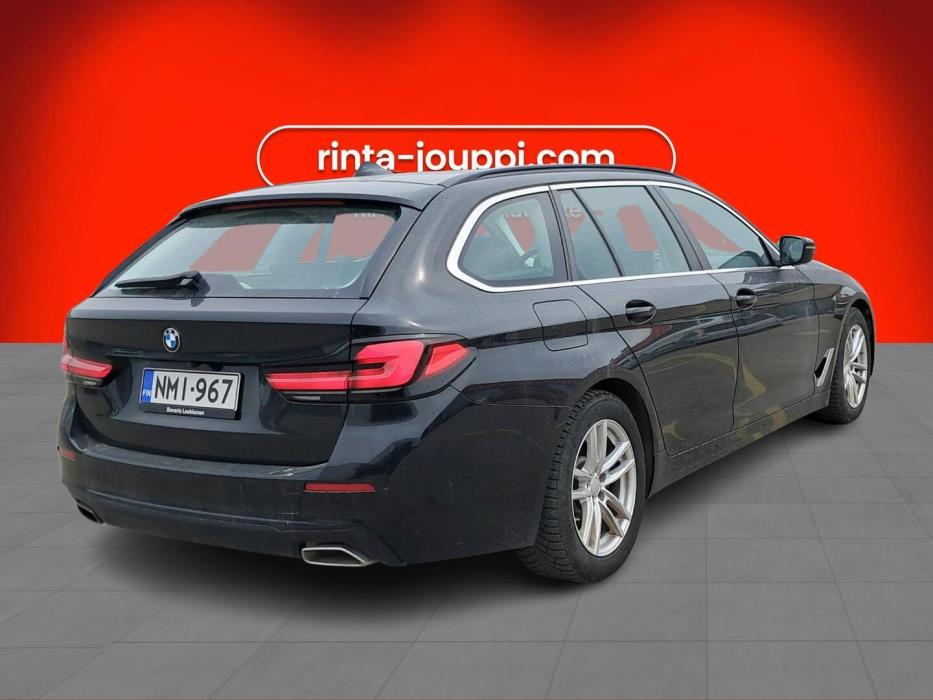 BMW 520 2022