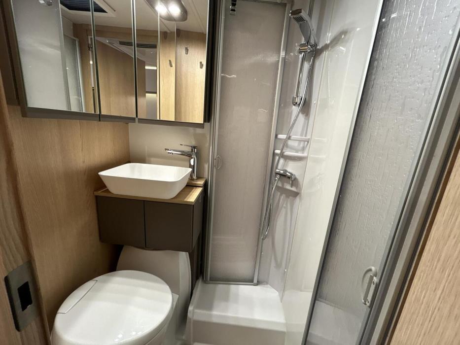 LMC TOURER 660 G LIFT 2022