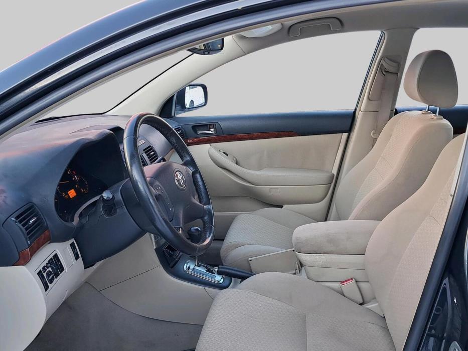 TOYOTA Avensis 2005