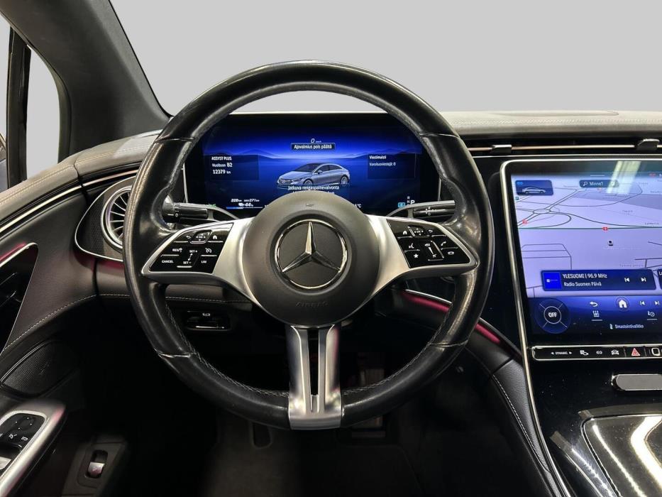 MERCEDES-BENZ EQE 2023