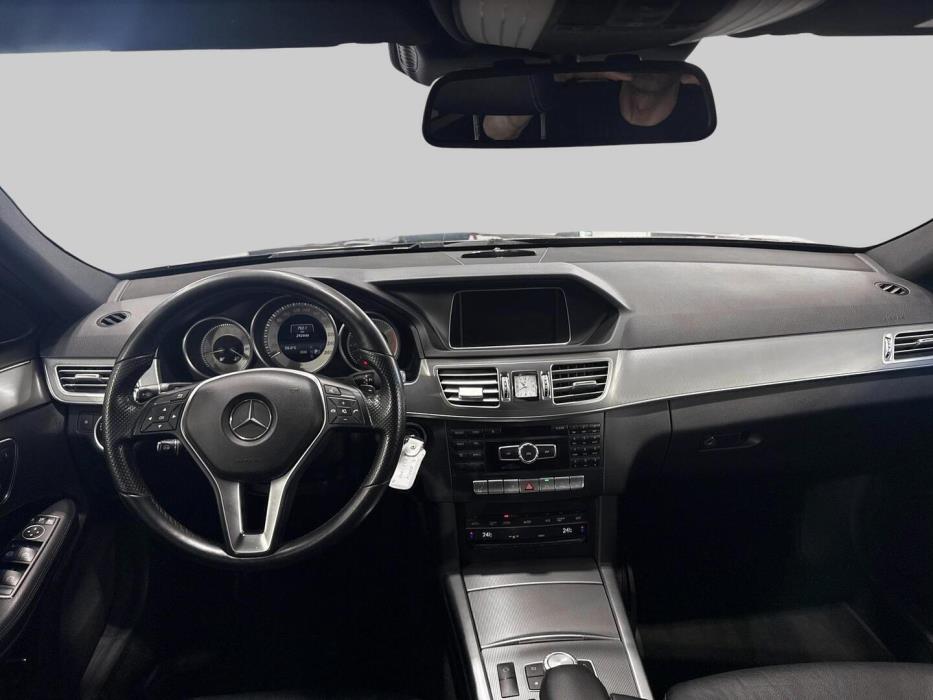 MERCEDES-BENZ E 2014