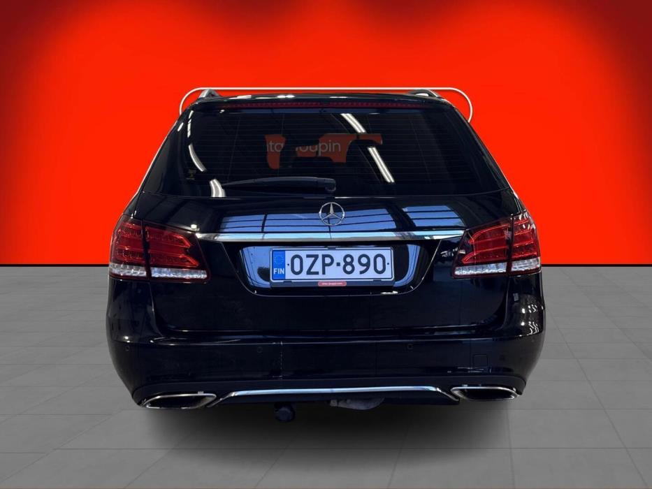 MERCEDES-BENZ E 2014