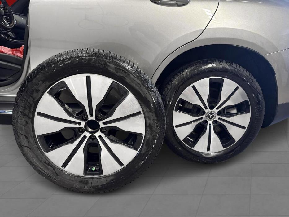 MERCEDES-BENZ EQC 2023
