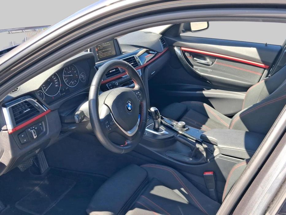 BMW 320 2016