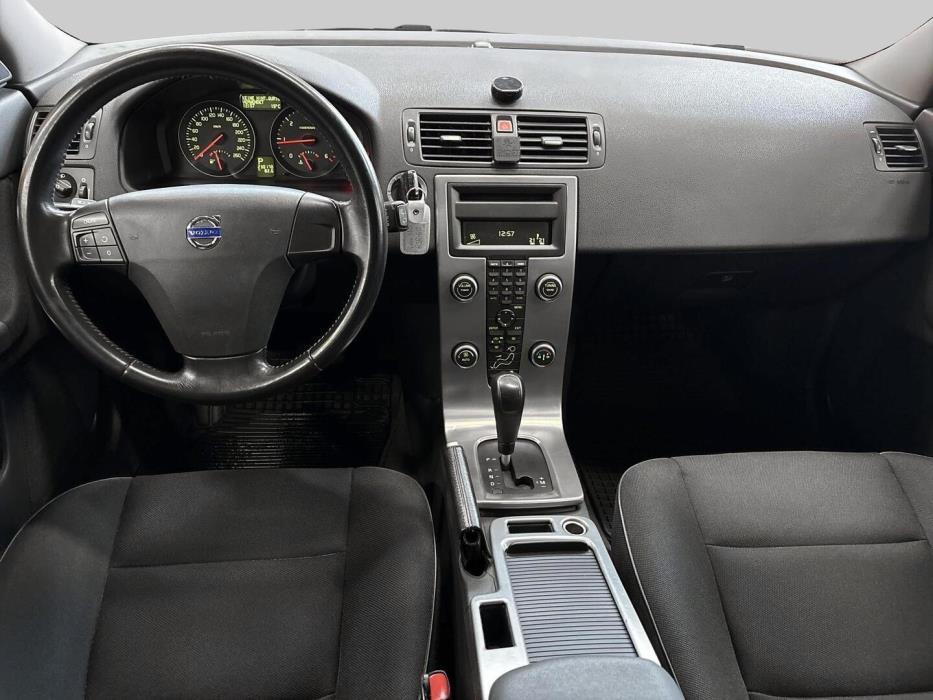 VOLVO V50 2009