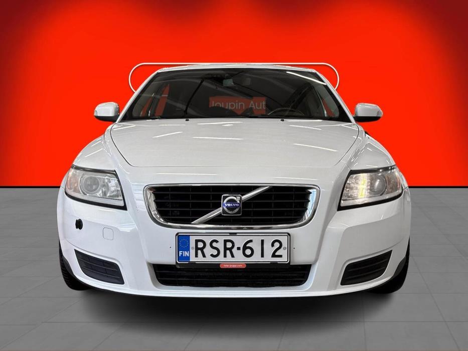 VOLVO V50 2009