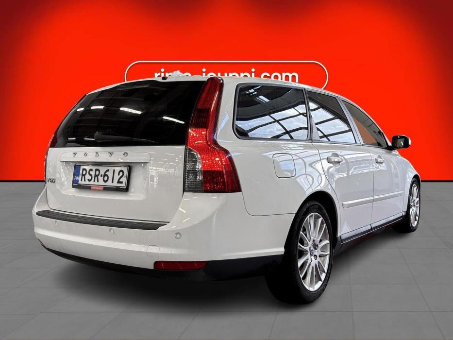 VOLVO V50 2009