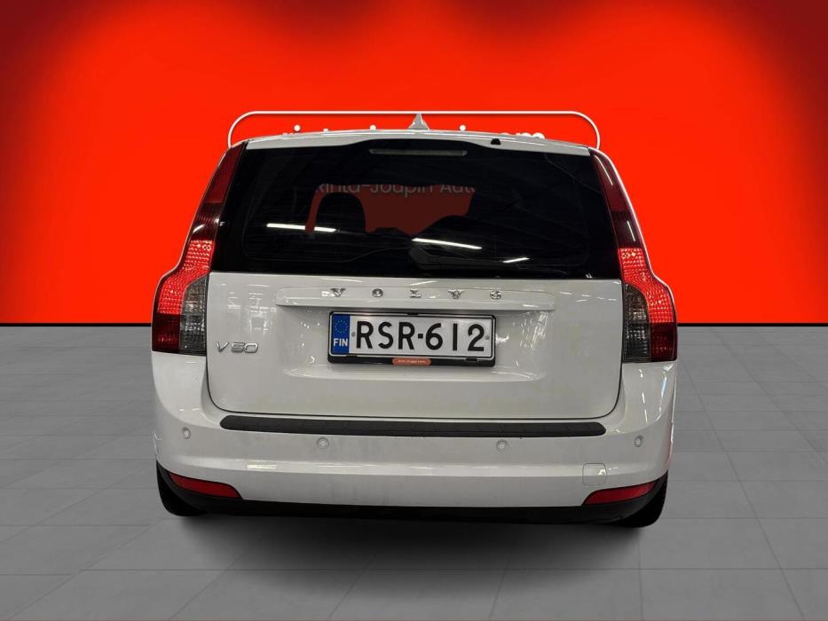 VOLVO V50 2009