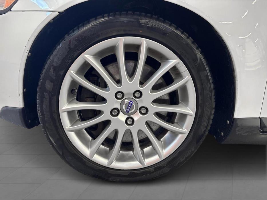 VOLVO V50 2009