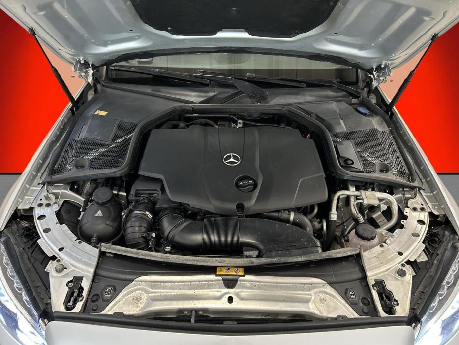 MERCEDES-BENZ C 2016