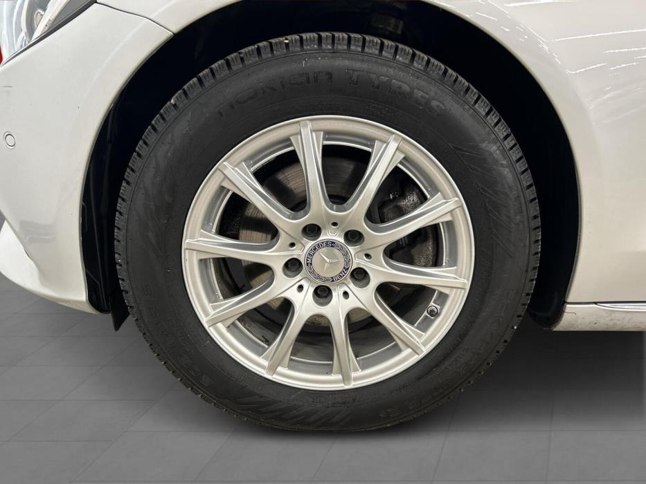 MERCEDES-BENZ C 2016