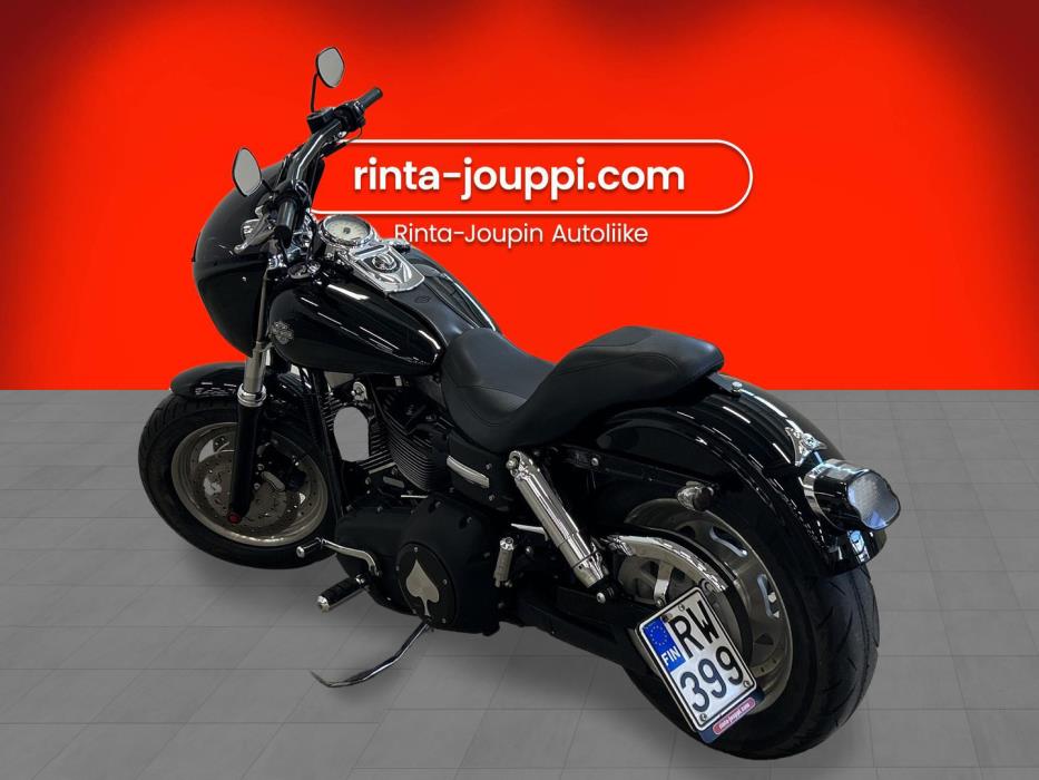 HARLEY-DAVIDSON DYNA 2009