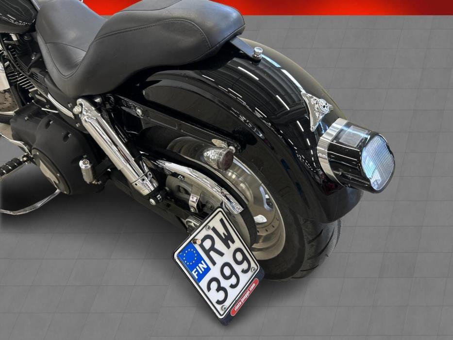 HARLEY-DAVIDSON DYNA 2009