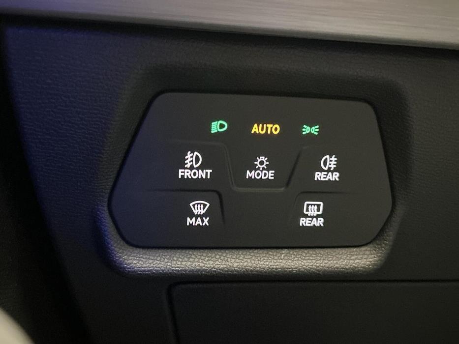 SEAT LEON SPORTSTOURER 2023