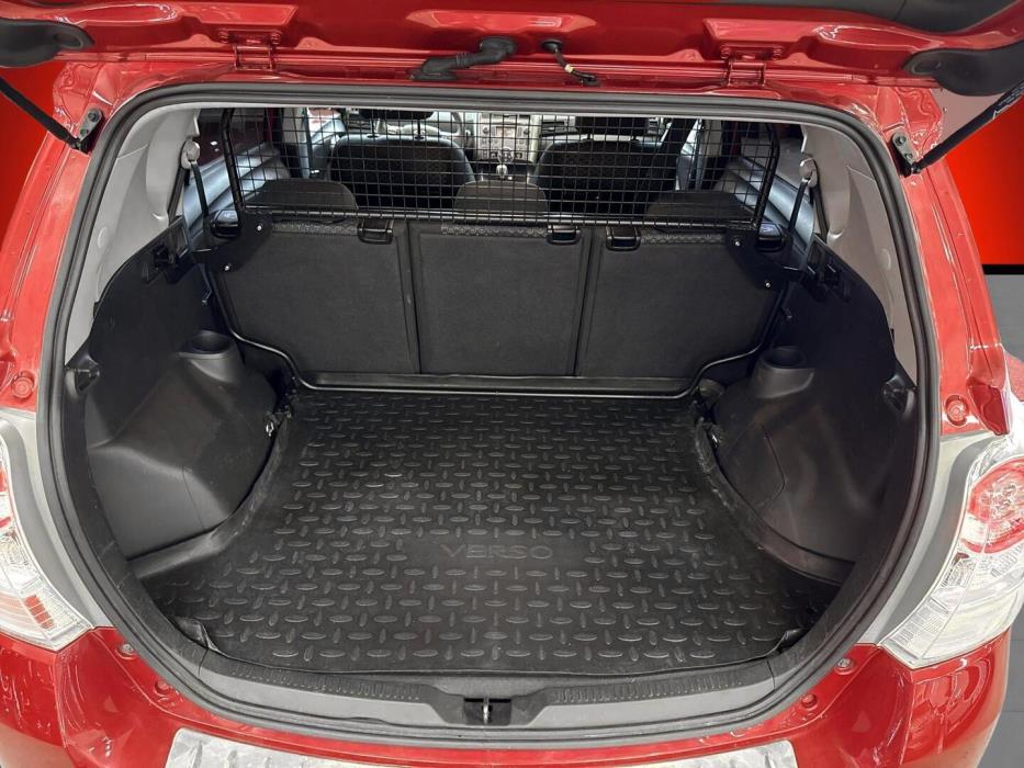 TOYOTA Verso 2010