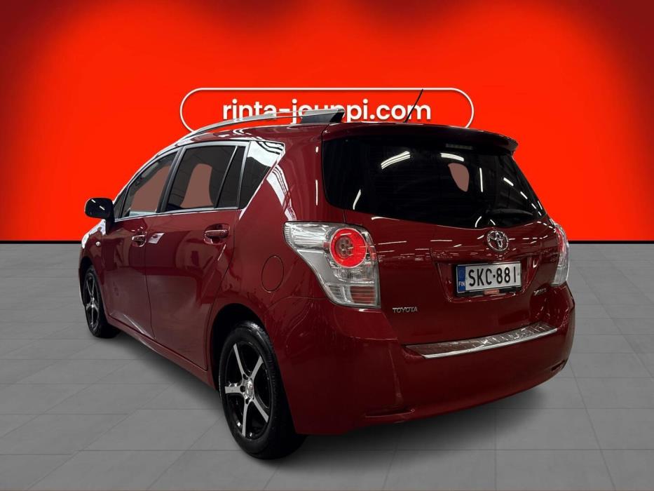 TOYOTA Verso 2010