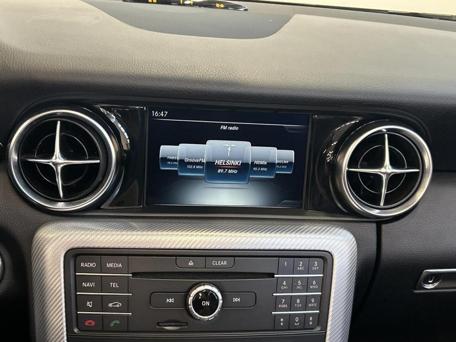 MERCEDES-BENZ SLC 2016