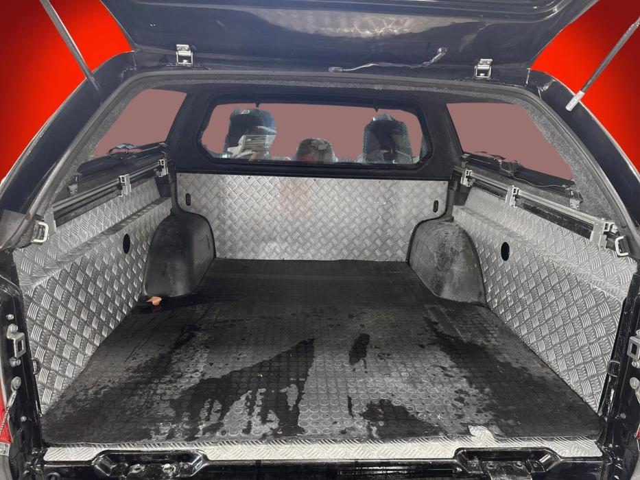 MITSUBISHI L200 2016