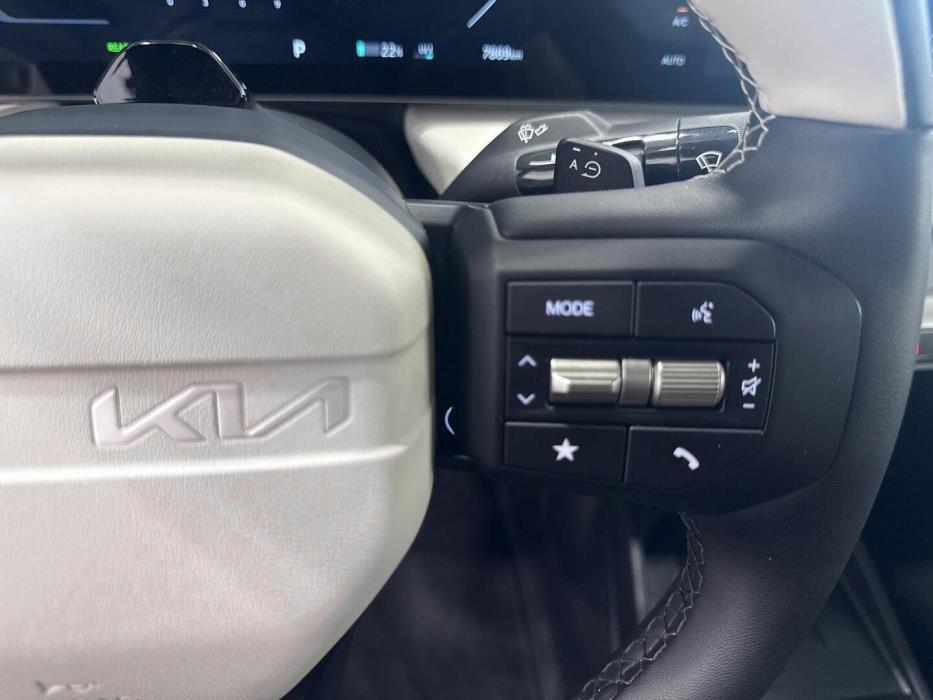 KIA EV4 2026