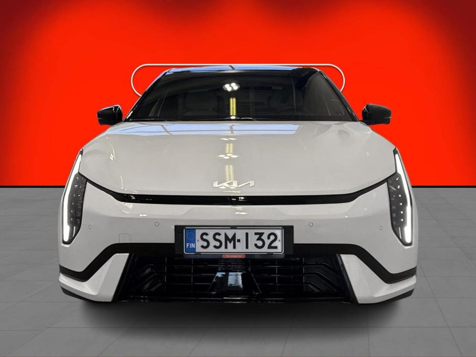 KIA EV4 2026