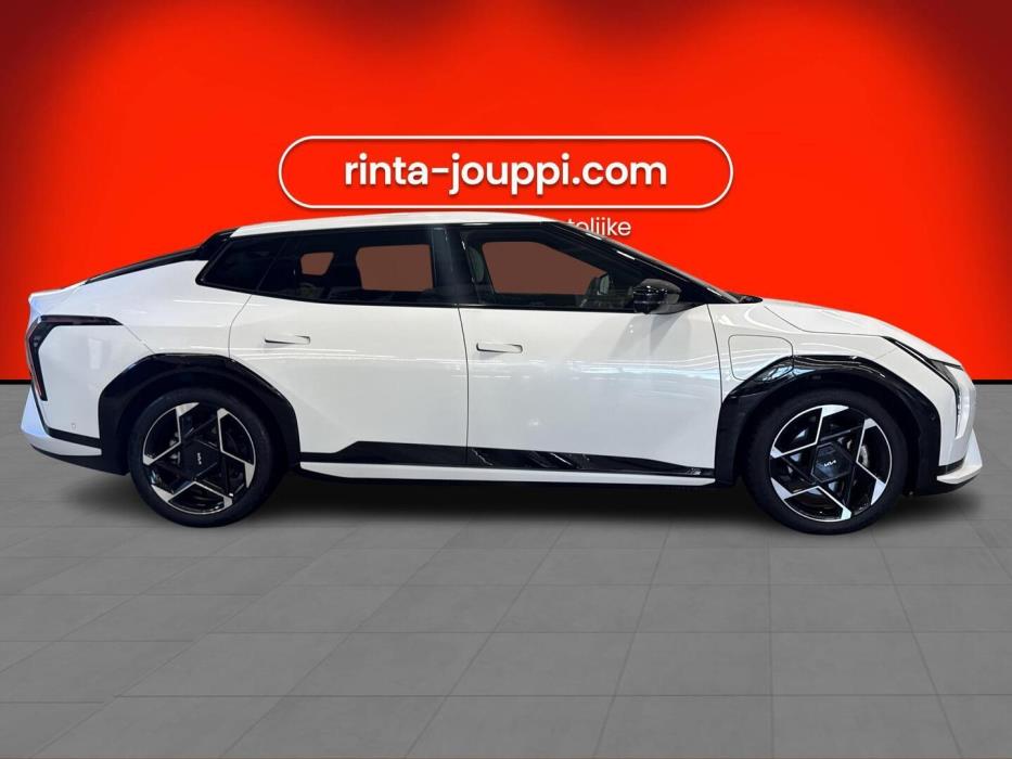 KIA EV4 2026