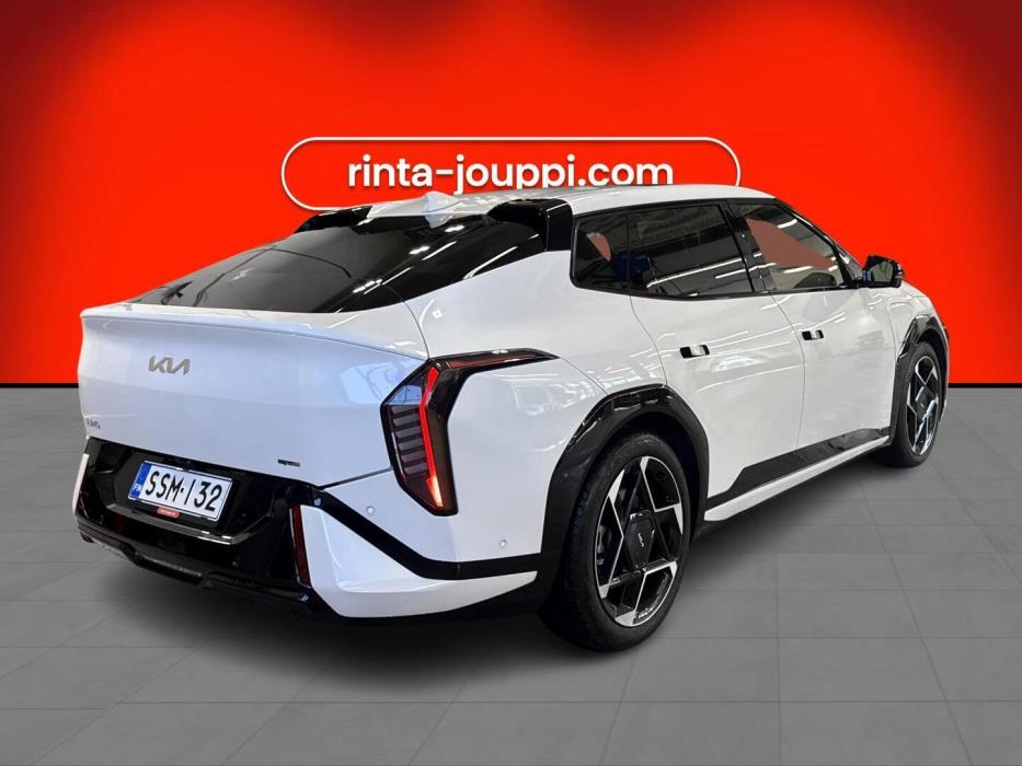 KIA EV4 2026