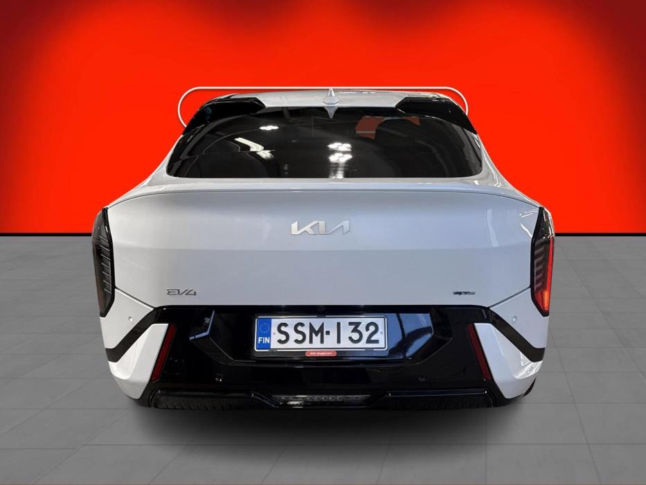 KIA EV4 2026