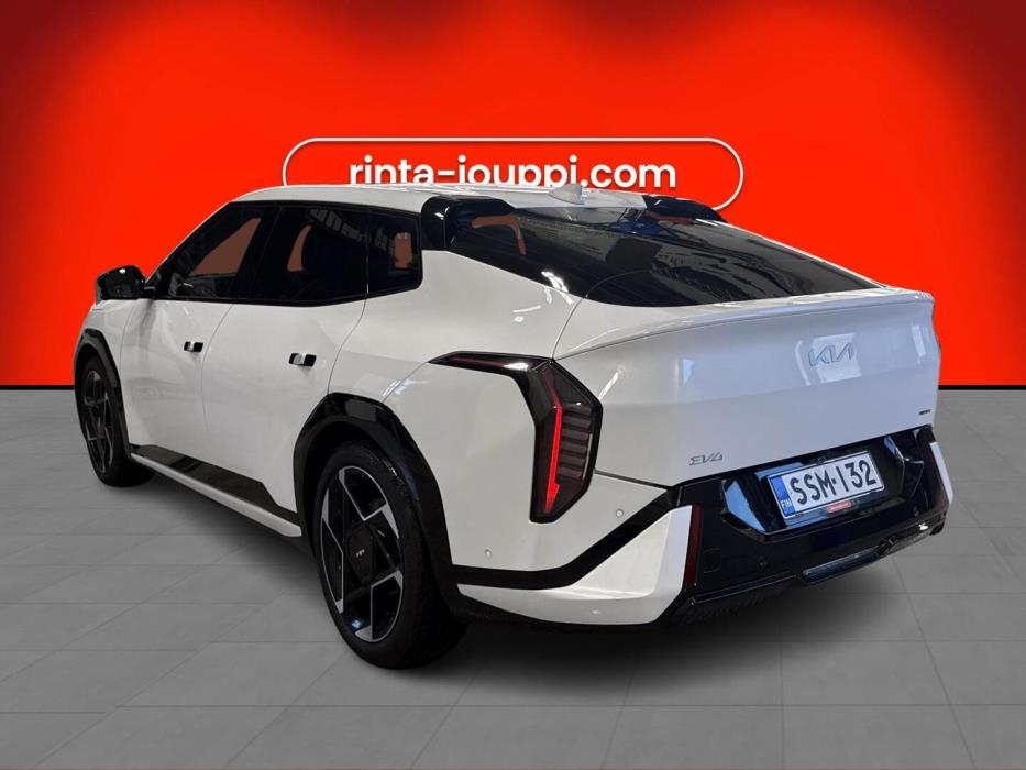 KIA EV4 2026