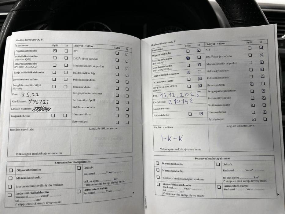 VOLKSWAGEN Scirocco 2011