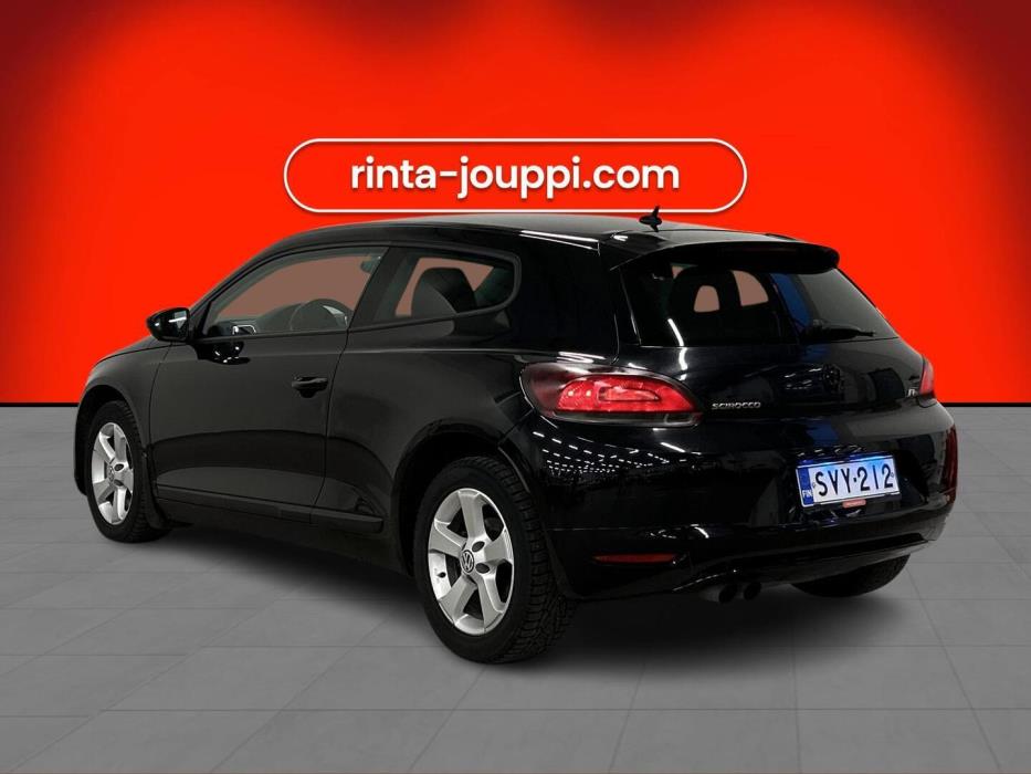 VOLKSWAGEN Scirocco 2011