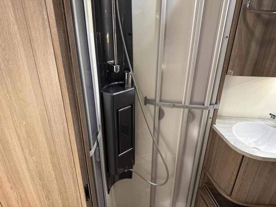 KABE TRAVEL MASTER 2021