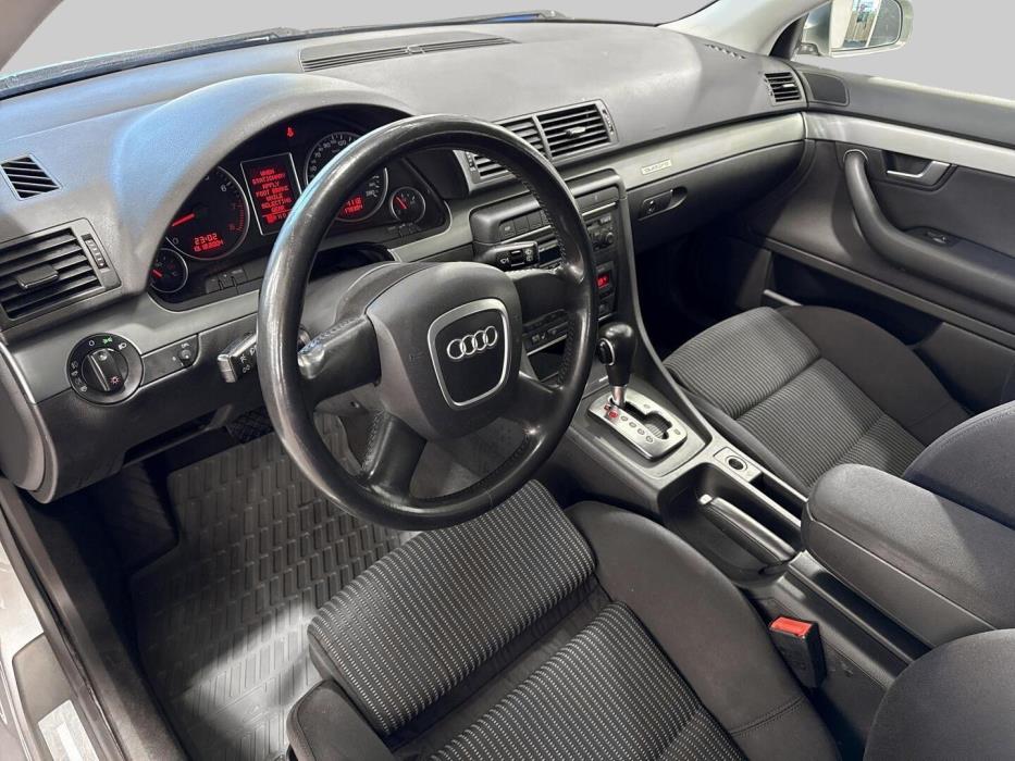 AUDI A4 2005