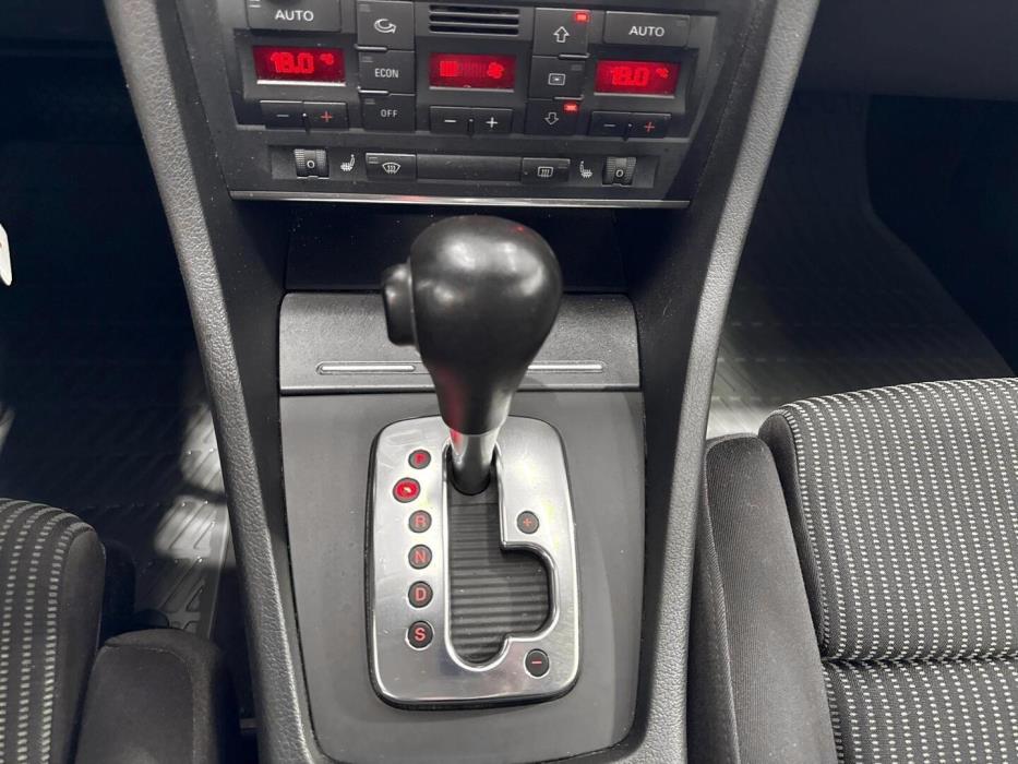 AUDI A4 2005