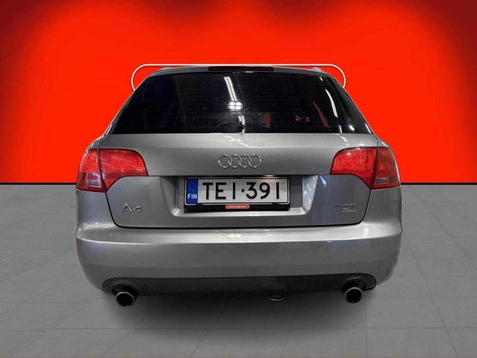 AUDI A4 2005