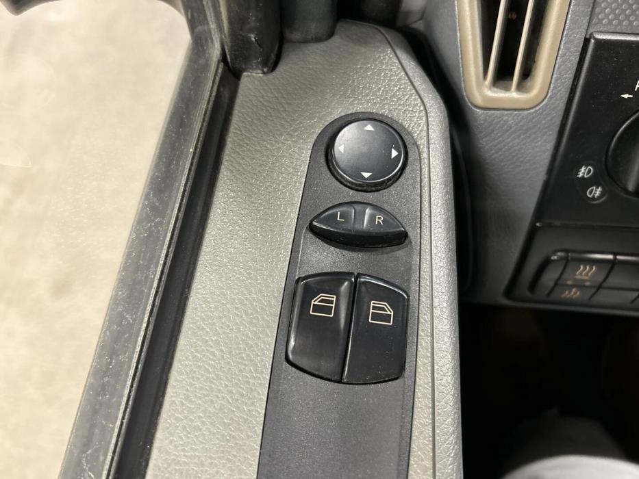 MERCEDES-BENZ Vito 2009