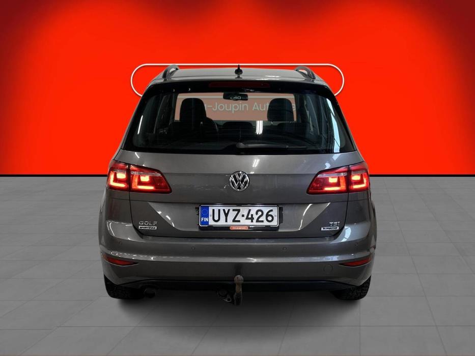 VOLKSWAGEN Golf Sportsvan 2015