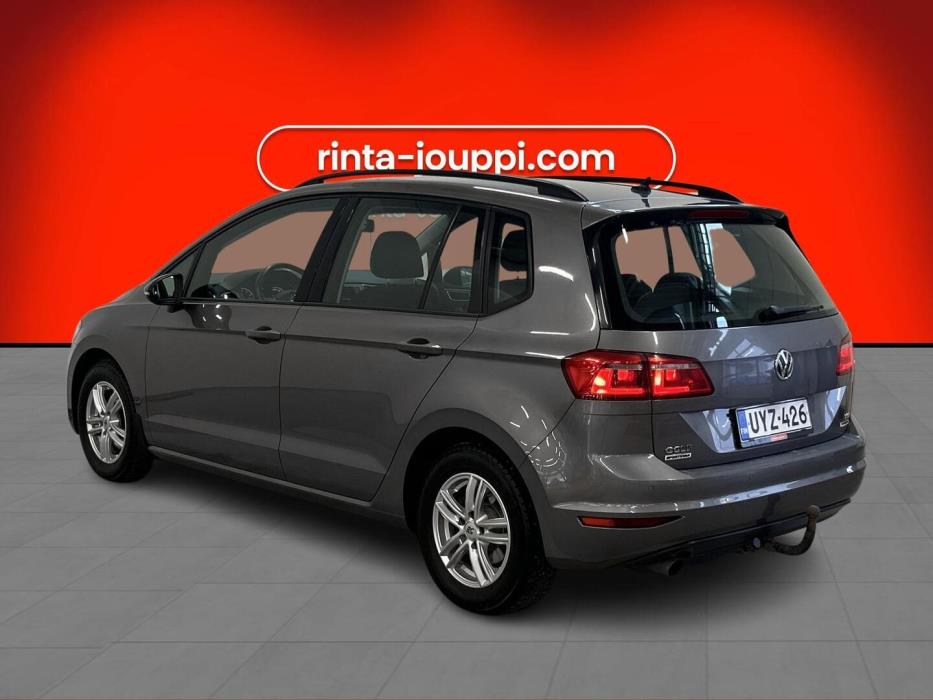 VOLKSWAGEN Golf Sportsvan 2015
