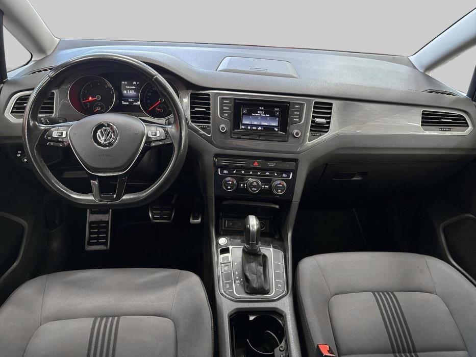 VOLKSWAGEN Golf Sportsvan 2016