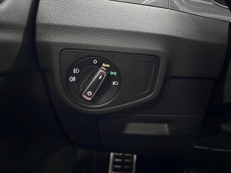 VOLKSWAGEN Golf Sportsvan 2016