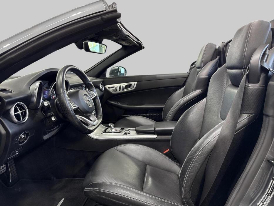 MERCEDES-BENZ SLC 2017