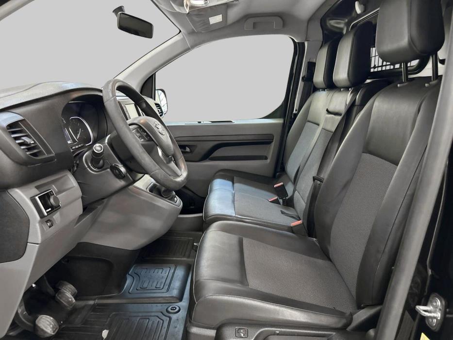 TOYOTA Proace 2017