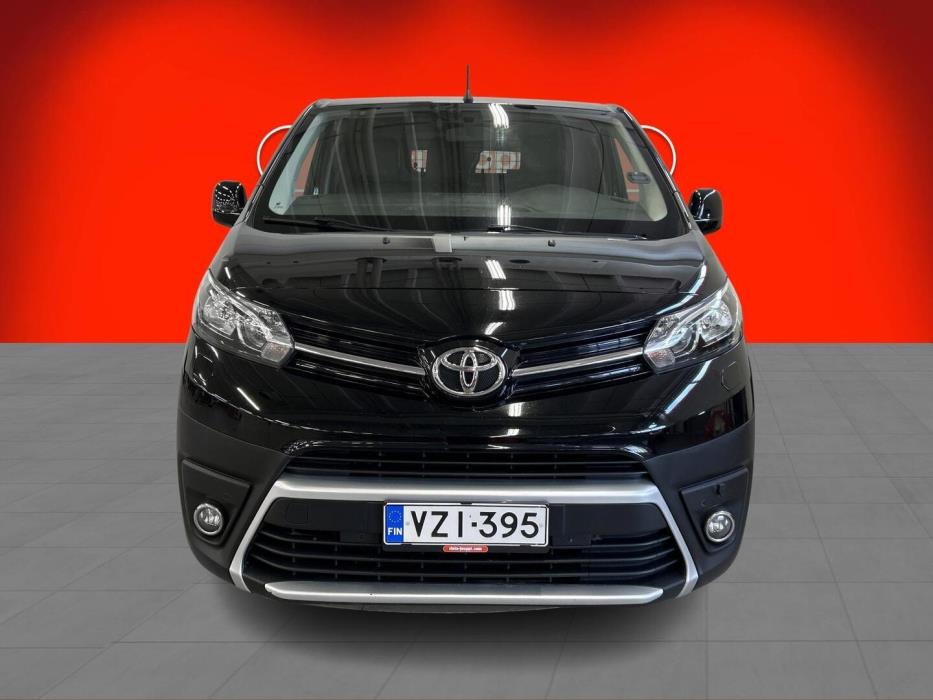 TOYOTA Proace 2017
