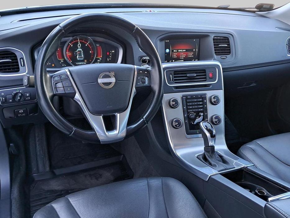 VOLVO V60 2014