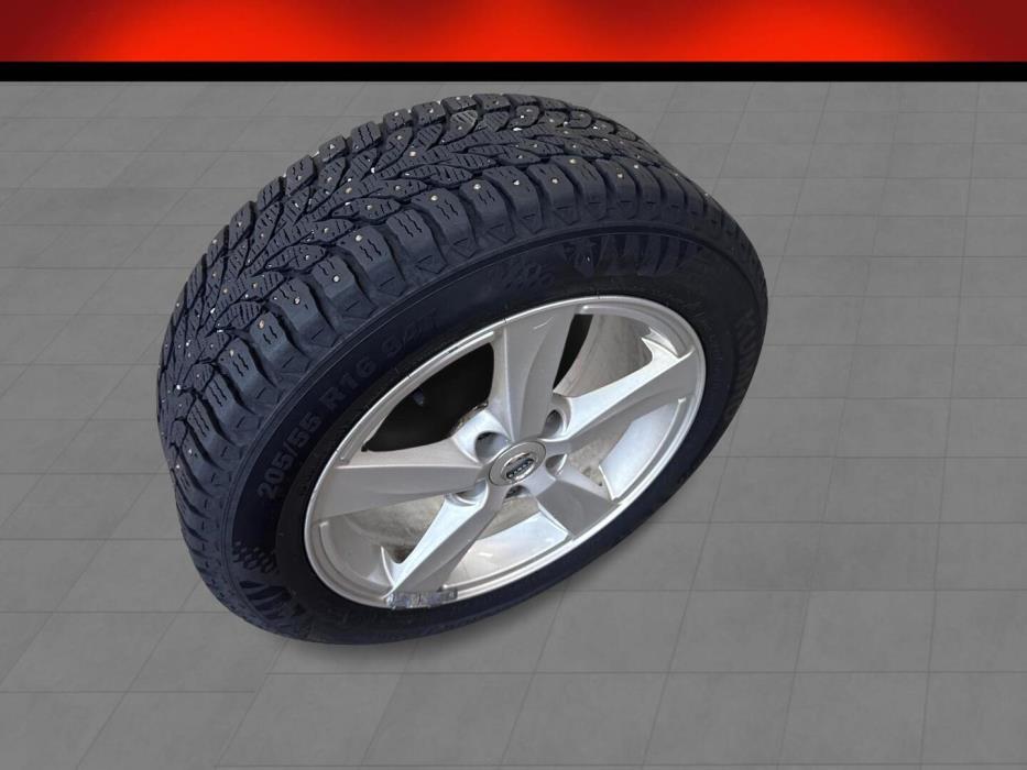 VOLVO V40 2019