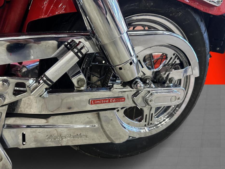 HARLEY-DAVIDSON DYNA 2001