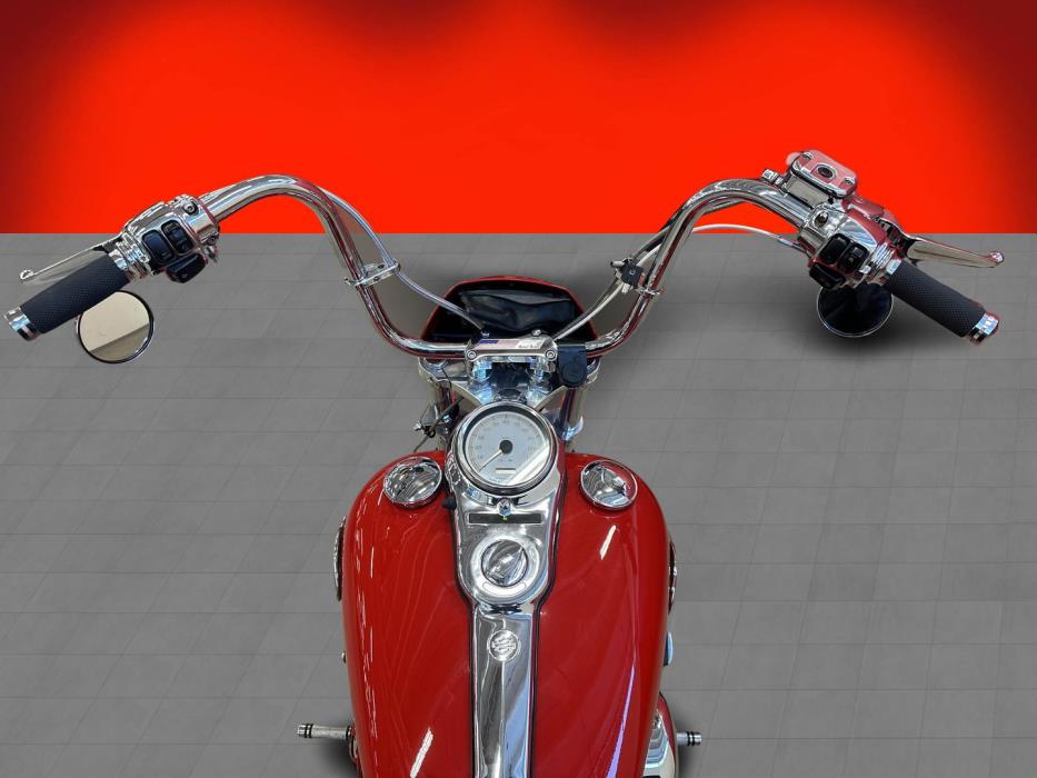 HARLEY-DAVIDSON DYNA 2001