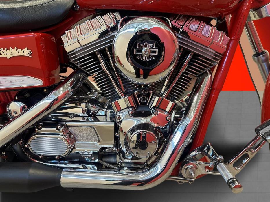 HARLEY-DAVIDSON DYNA 2001