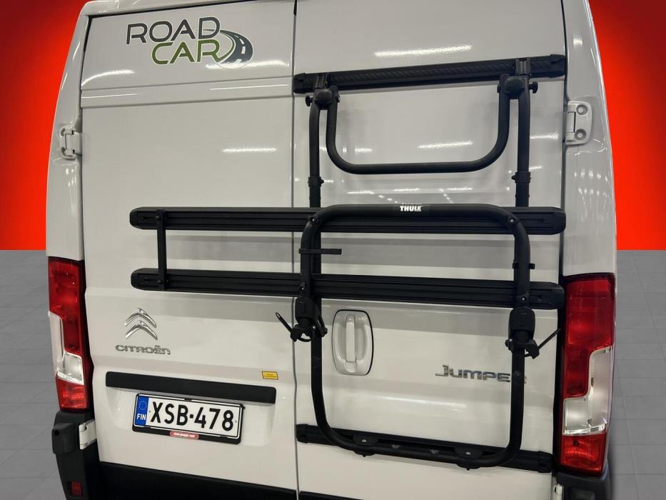 ROADCAR VAN R 640 2023