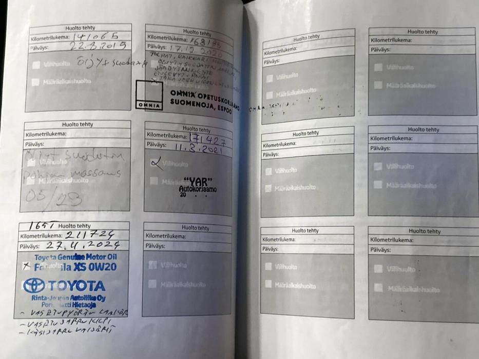 TOYOTA Yaris 2010