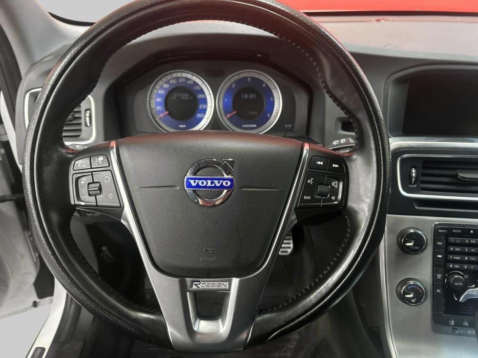 VOLVO V60 2013